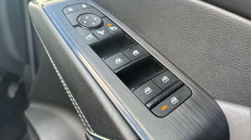 Nissan Qashqai 1.3 DiG-T MH N-Connecta 5dr Petrol Hatchback